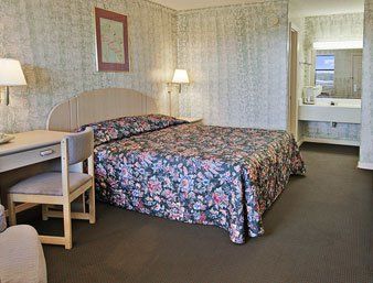 Super 8 By Wyndham Hotel 2*