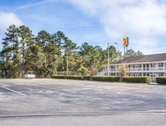 Hotel Super 8 By Wyndham Monticello